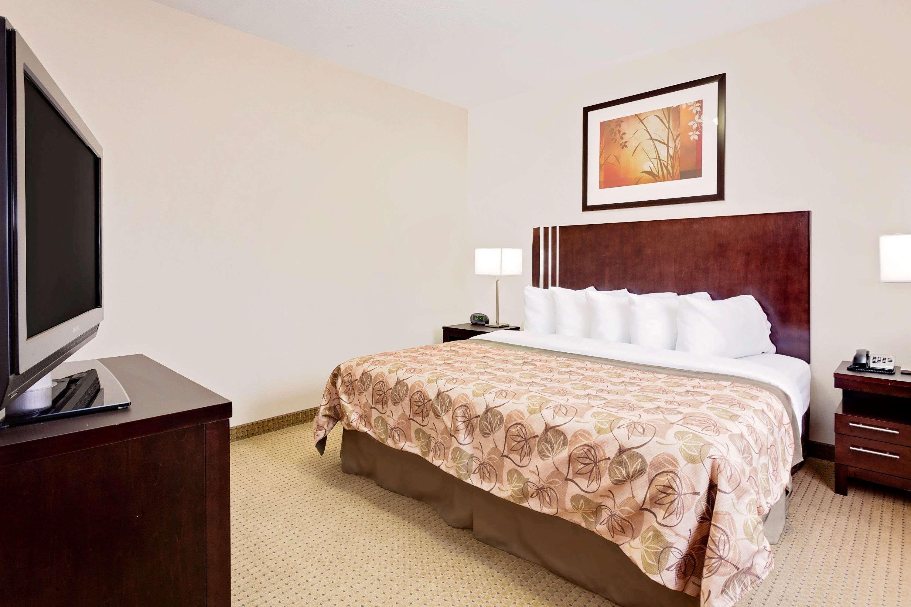 Ramada By Wyndham Lac La Biche Kültér fotó