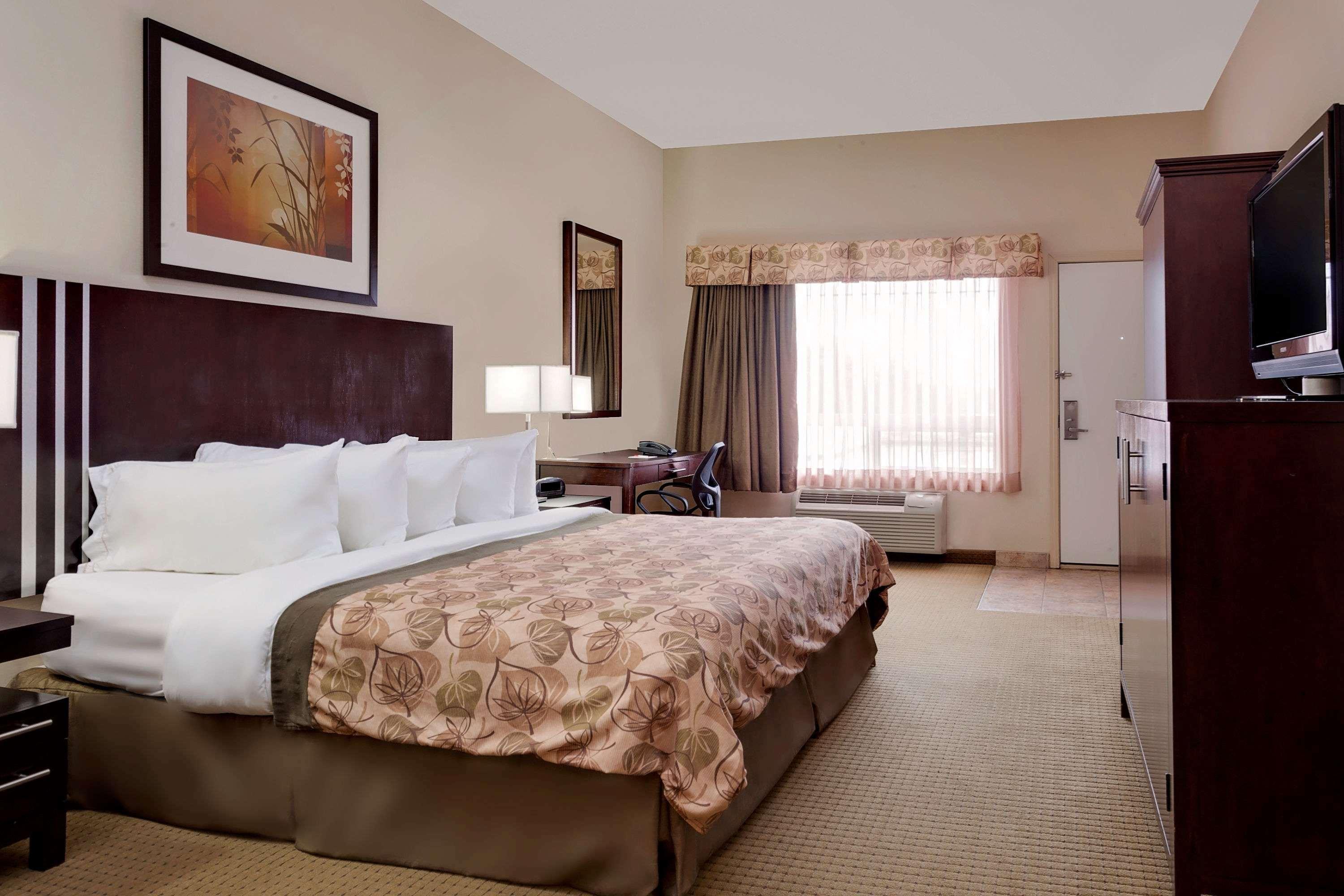 Ramada By Wyndham Lac La Biche Kültér fotó